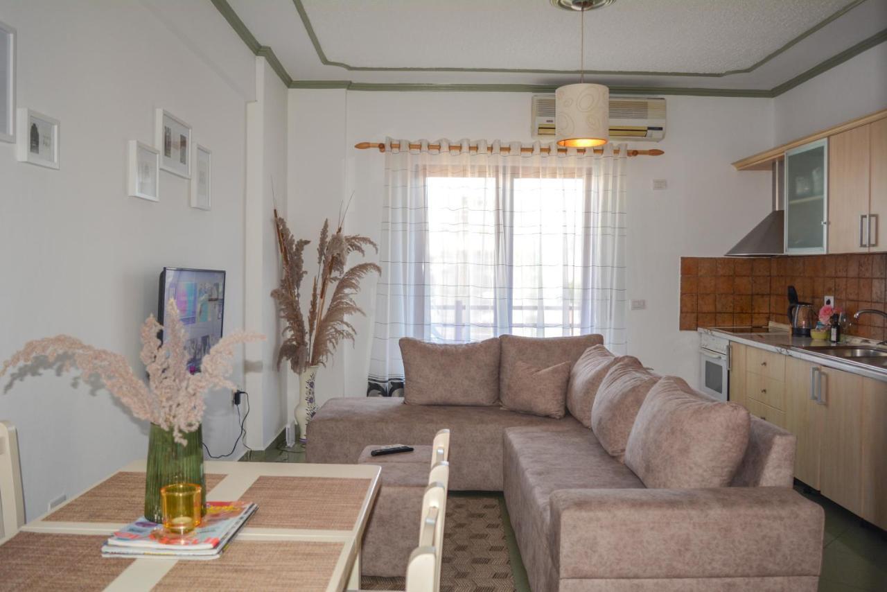 Moraceae Lovely Apartment Tirana Eksteriør billede